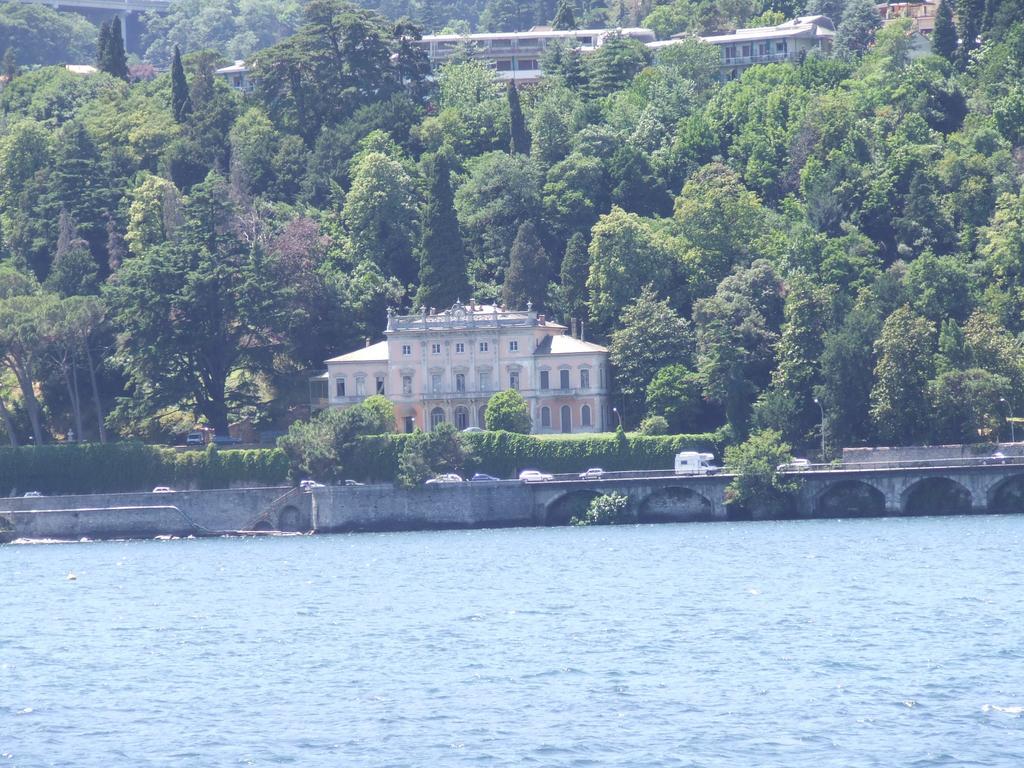 Victoria Hotels Carso Camnago Volta Luaran gambar