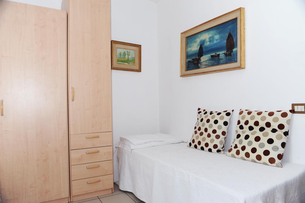 Victoria Hotels Carso Camnago Volta Luaran gambar