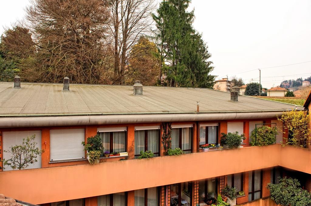 Victoria Hotels Carso Camnago Volta Luaran gambar